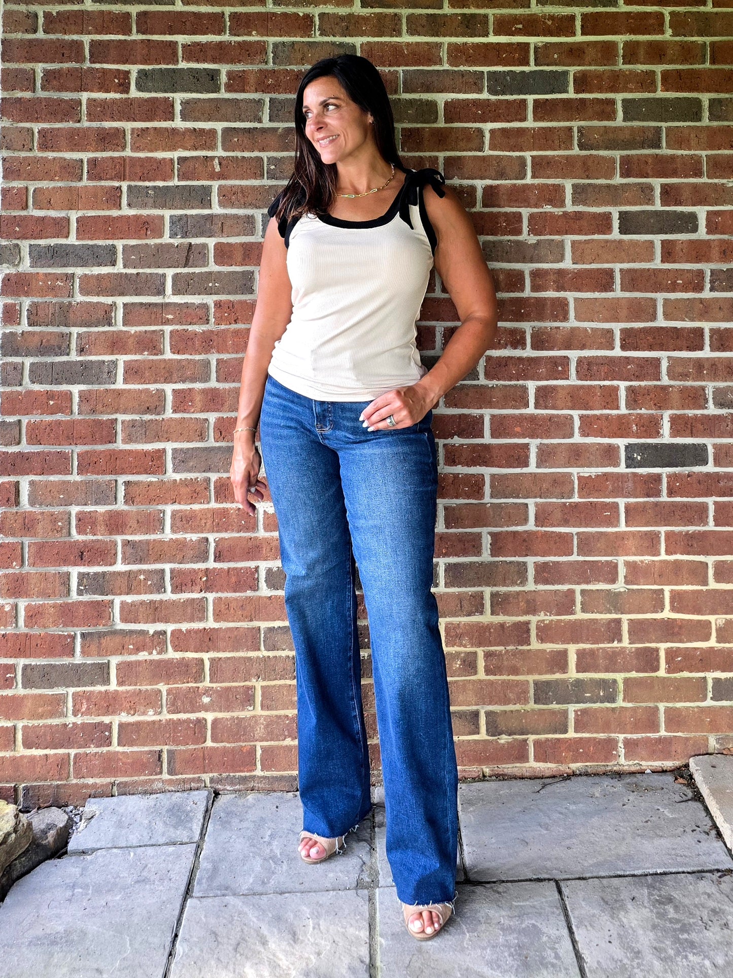 Scoop Neck Contrast Bow Tank