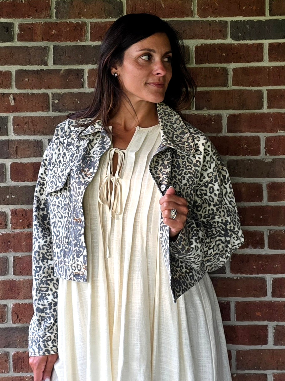 Cropped Leopard Trucker Jacket