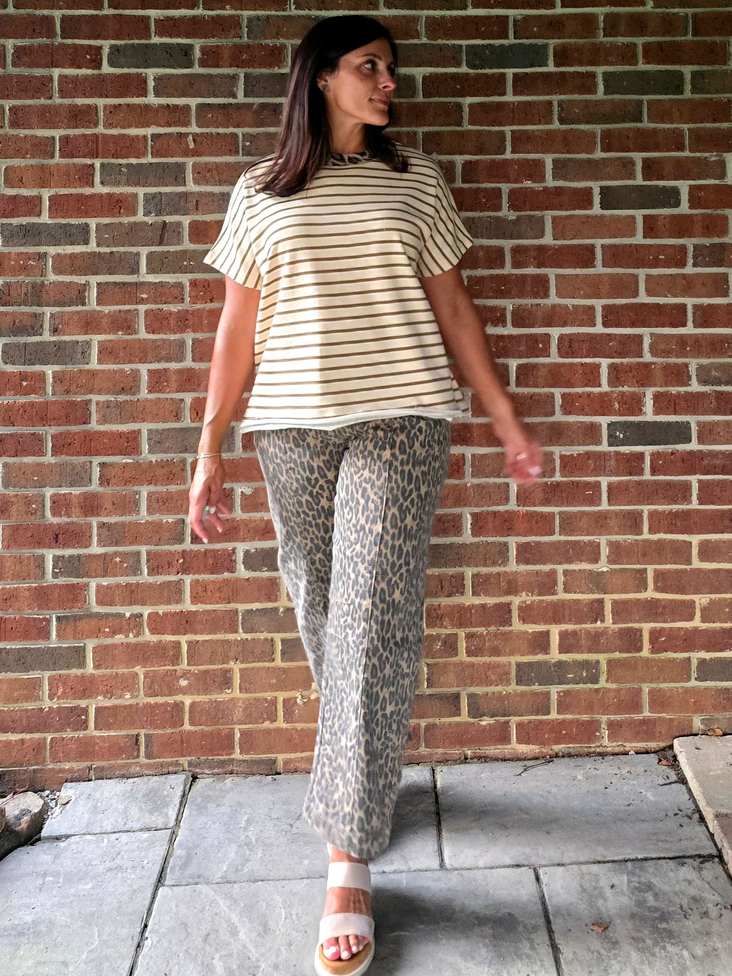 Leopard Cropped Relaxed Fit Jeans