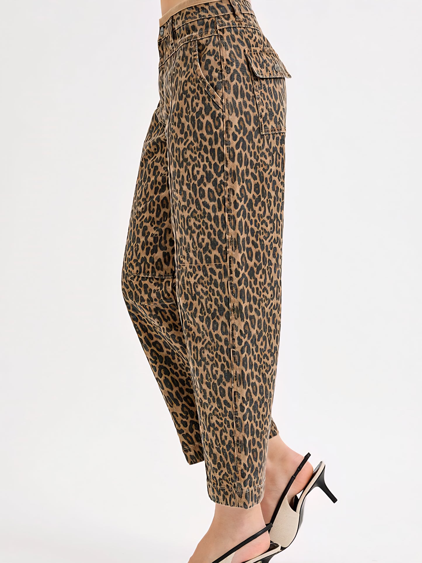 Leopard Cropped Relaxed Fit Jeans
