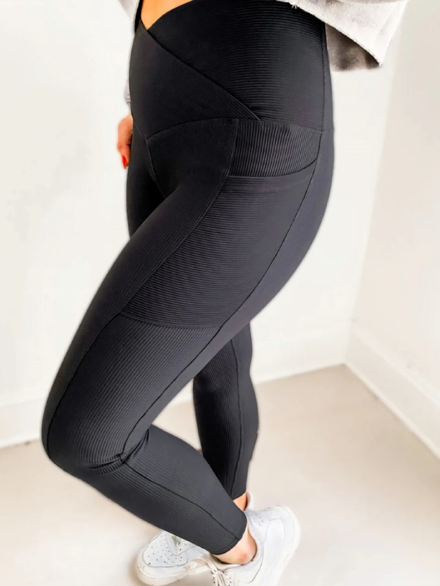 Max Sculpt Crossover Ribbed Leggings