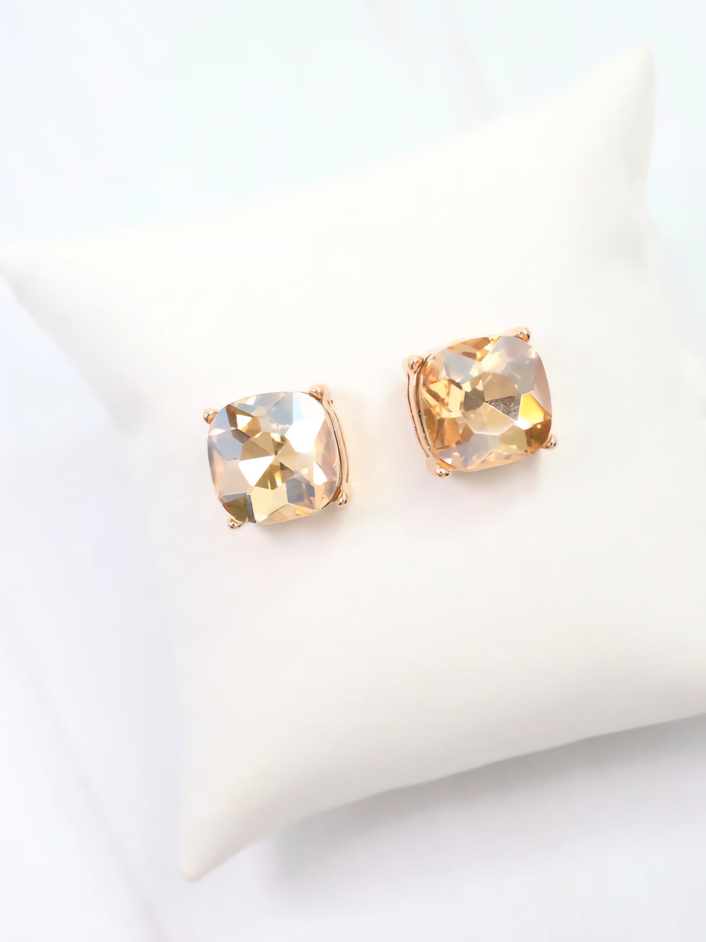 Champagne Stud Earring