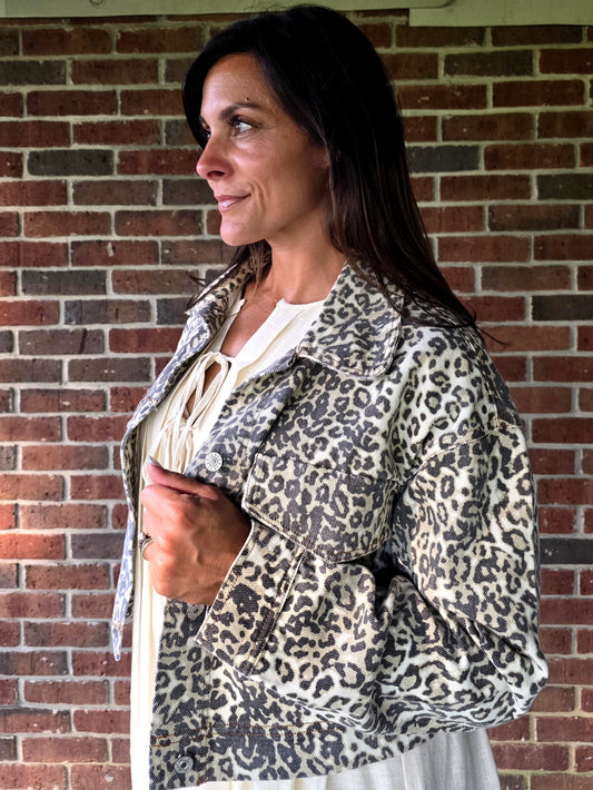 Cropped Leopard Trucker Jacket