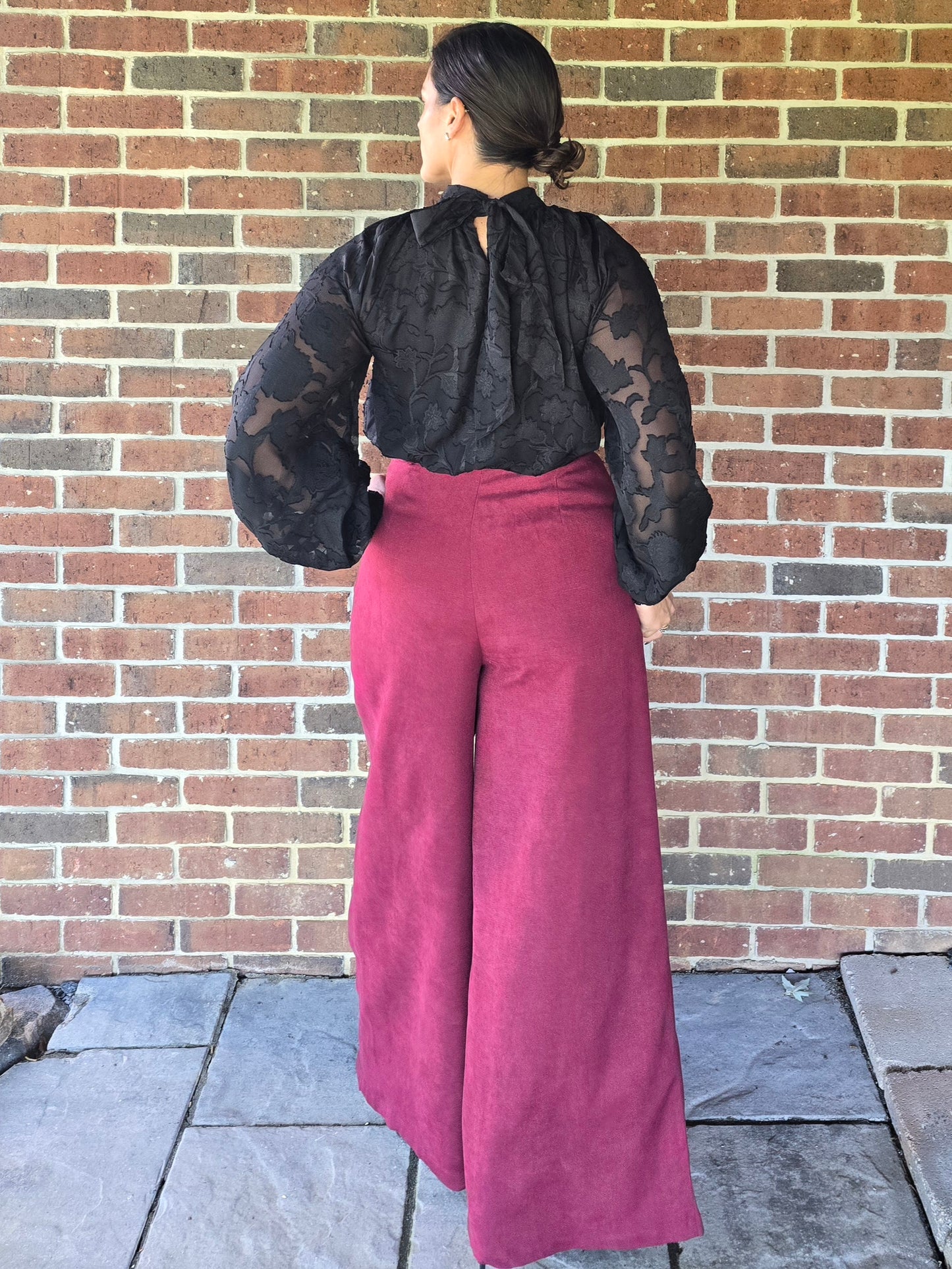 Scalloped Wide Leg Pleated Trouser