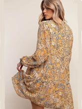 Load image into Gallery viewer, Floral Metallic Detail Dress
