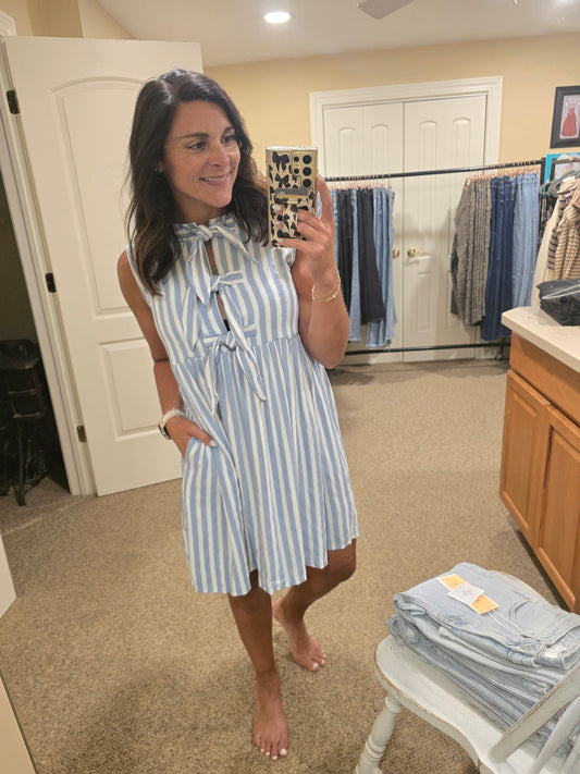 Vertical Stripe Front Bow Detail Dress