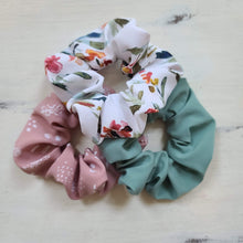 Load image into Gallery viewer, White Floral Scrunchie
